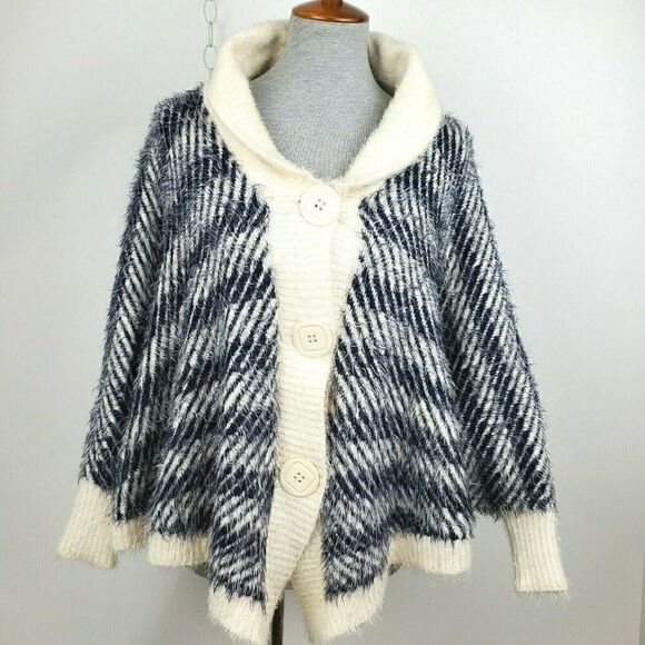 VTG Shaggy Shawl Cardigan Poncho Navy Blue Cream Dolman Sleeve Big Buttons M/L - Picture 1 of 8